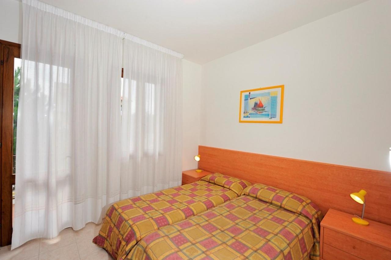 Amazing Villa With Private Garden In Bibione Exterior photo